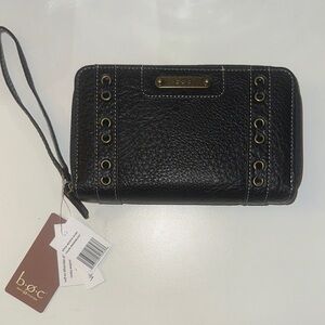 b.ø.c Black Textured Leather Wristlet Wallet-NWT